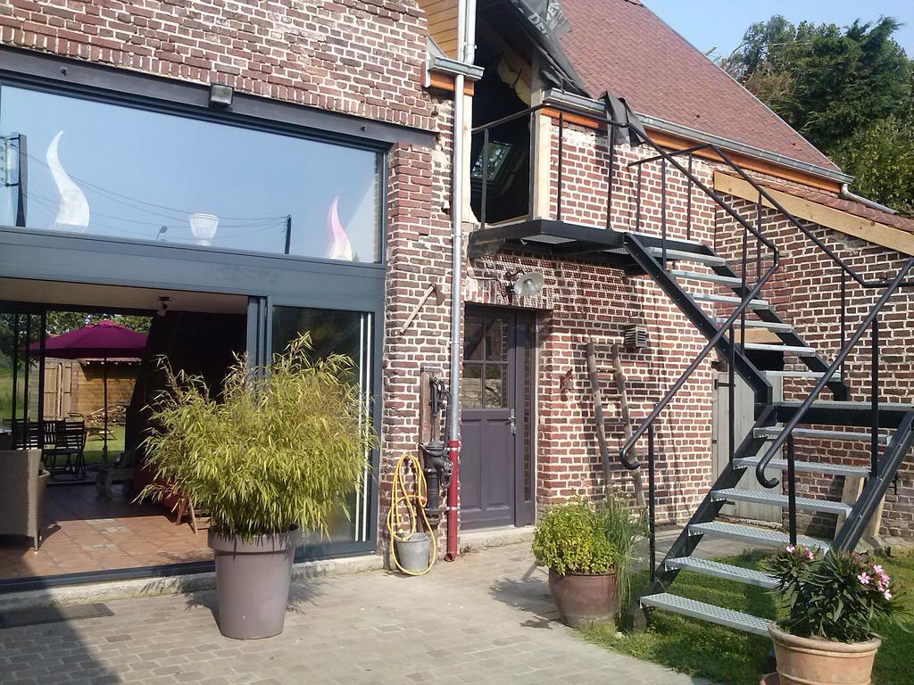 Chambres D Hotes ,Hotel ,Secret D'Une Nuit A Vicq Pres De Onnaing,Avec Piscine 外观 照片