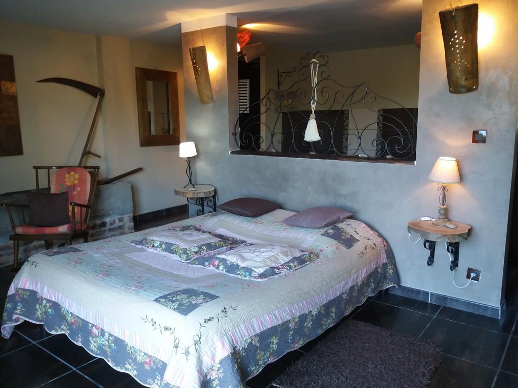 Chambres D Hotes ,Hotel ,Secret D'Une Nuit A Vicq Pres De Onnaing,Avec Piscine 外观 照片